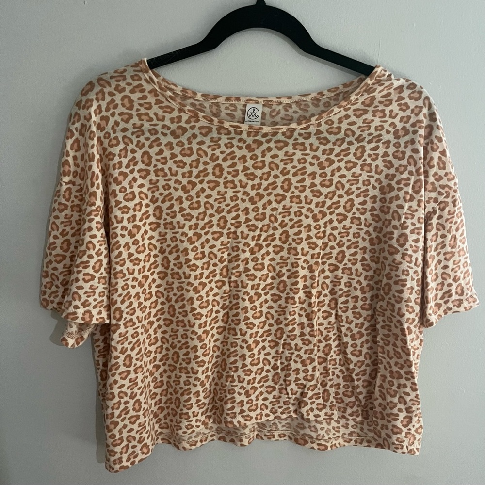 Cheetah print tee shirt
